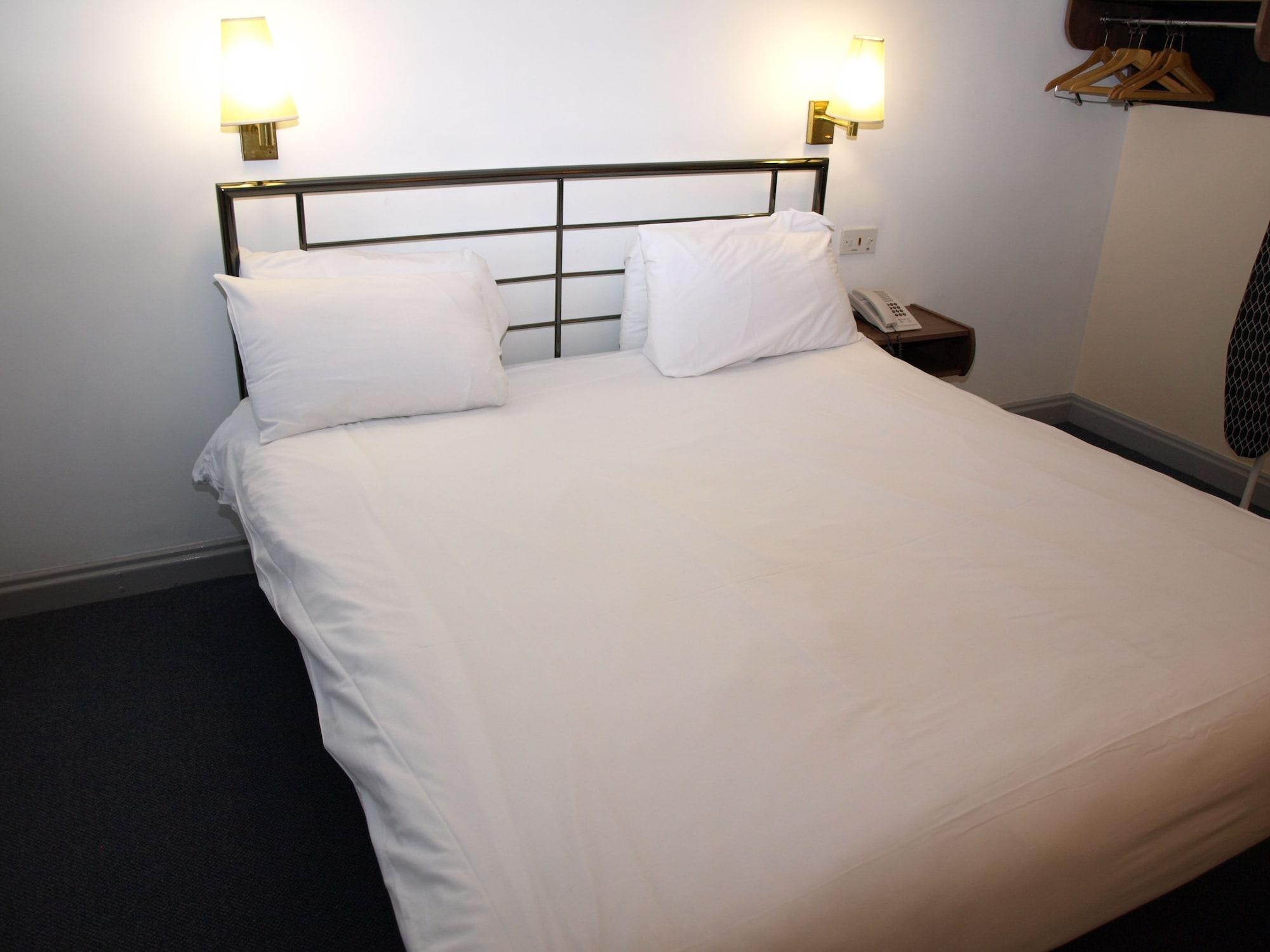 247Hotel.Com Oldham Eksteriør billede