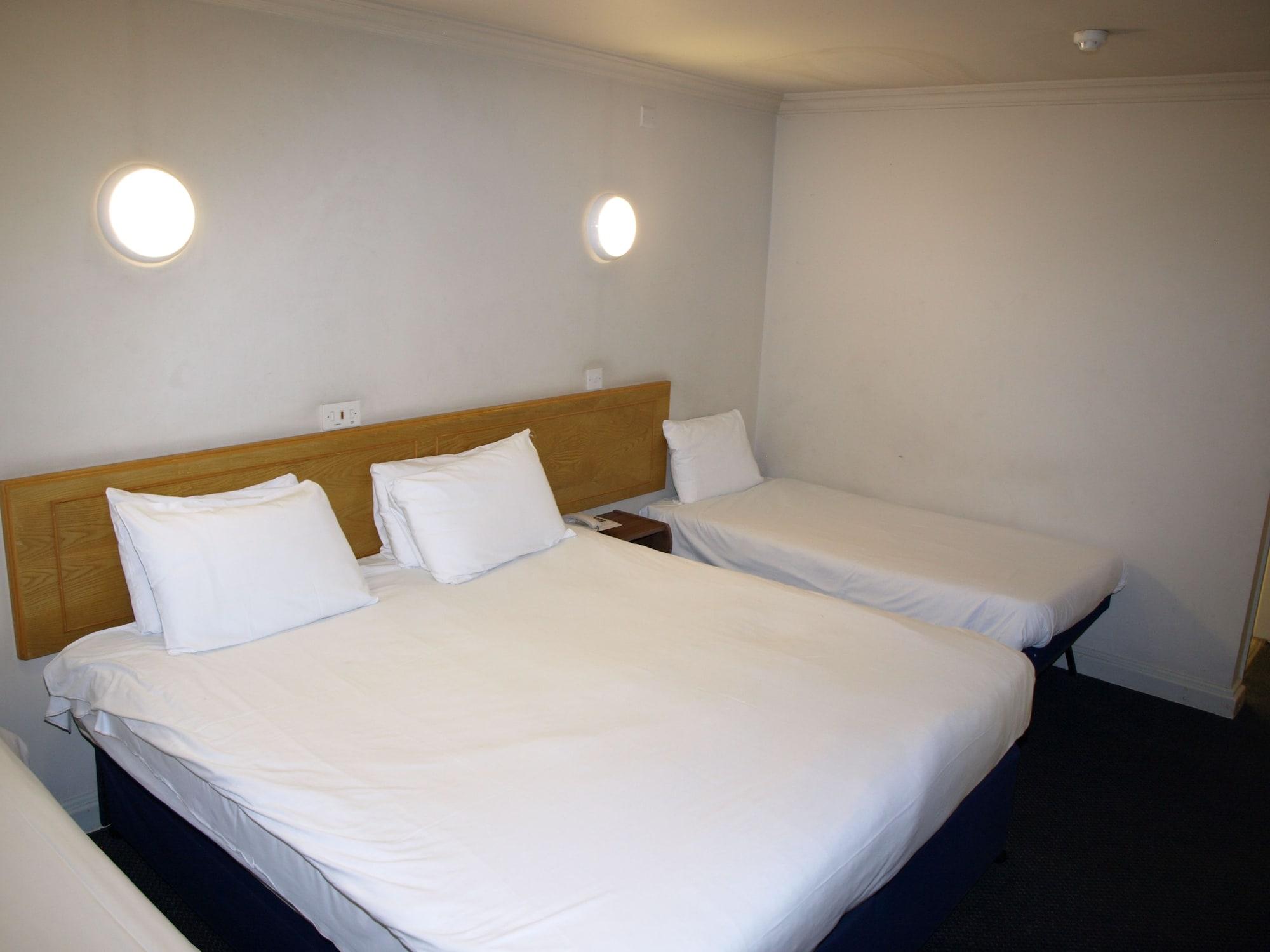 247Hotel.Com Oldham Eksteriør billede