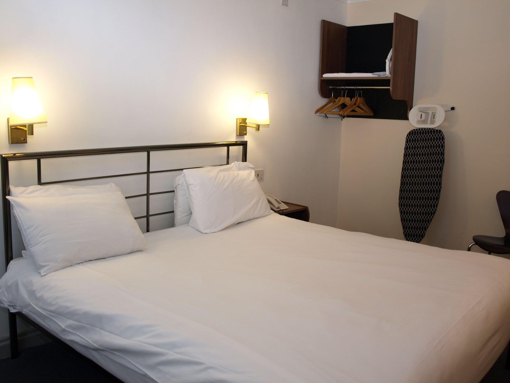 247Hotel.Com Oldham Eksteriør billede